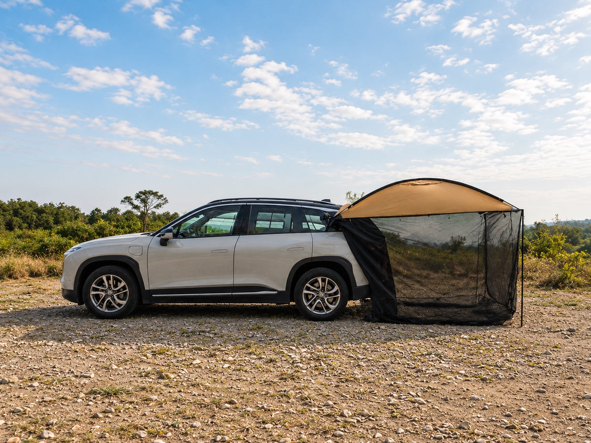 AT200 rear setup behind a silver SUV, reframed in a 4:3 composition